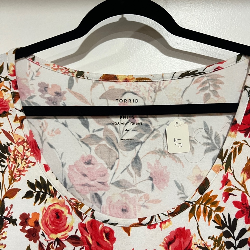 Torrid Super Soft Tee - Picture 3 of 4